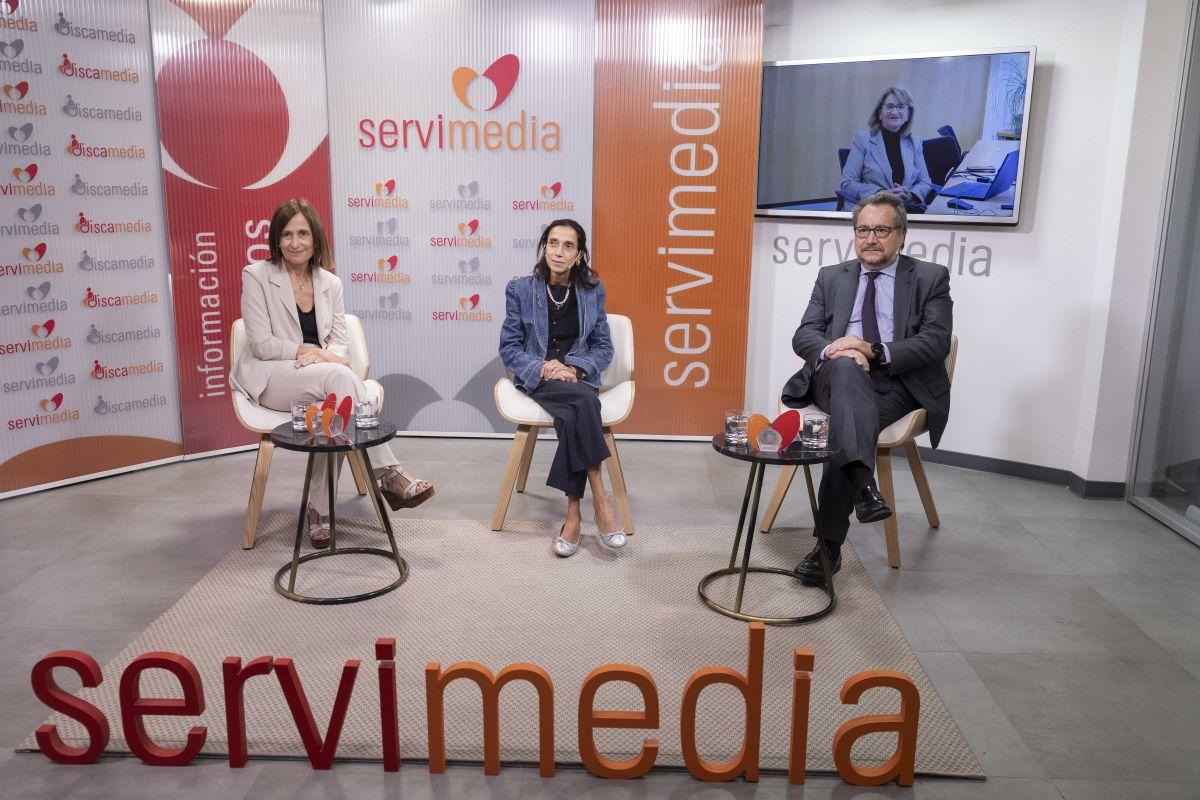 Seventy percent of patients with osteoporosis suffer a single fracture before th...